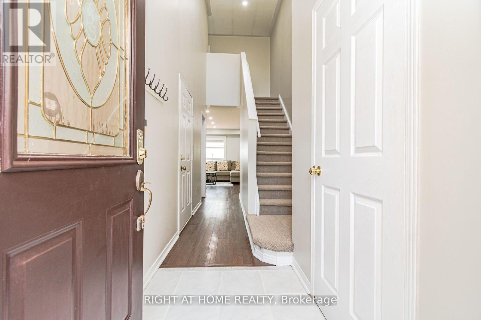 2084 White Dove Circle, Oakville, Ontario  L6M 3R6 - Photo 24 - W13513592