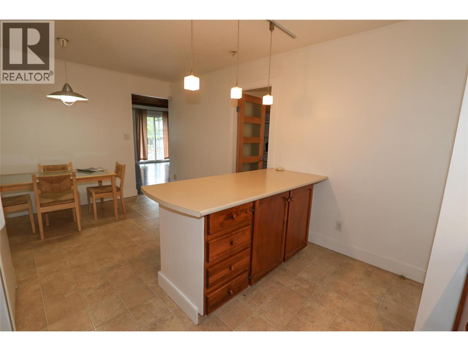 413 Alpine Crescent Unit# A, Kimberley, British Columbia  V1A 3B2 - Photo 4 - 10392913