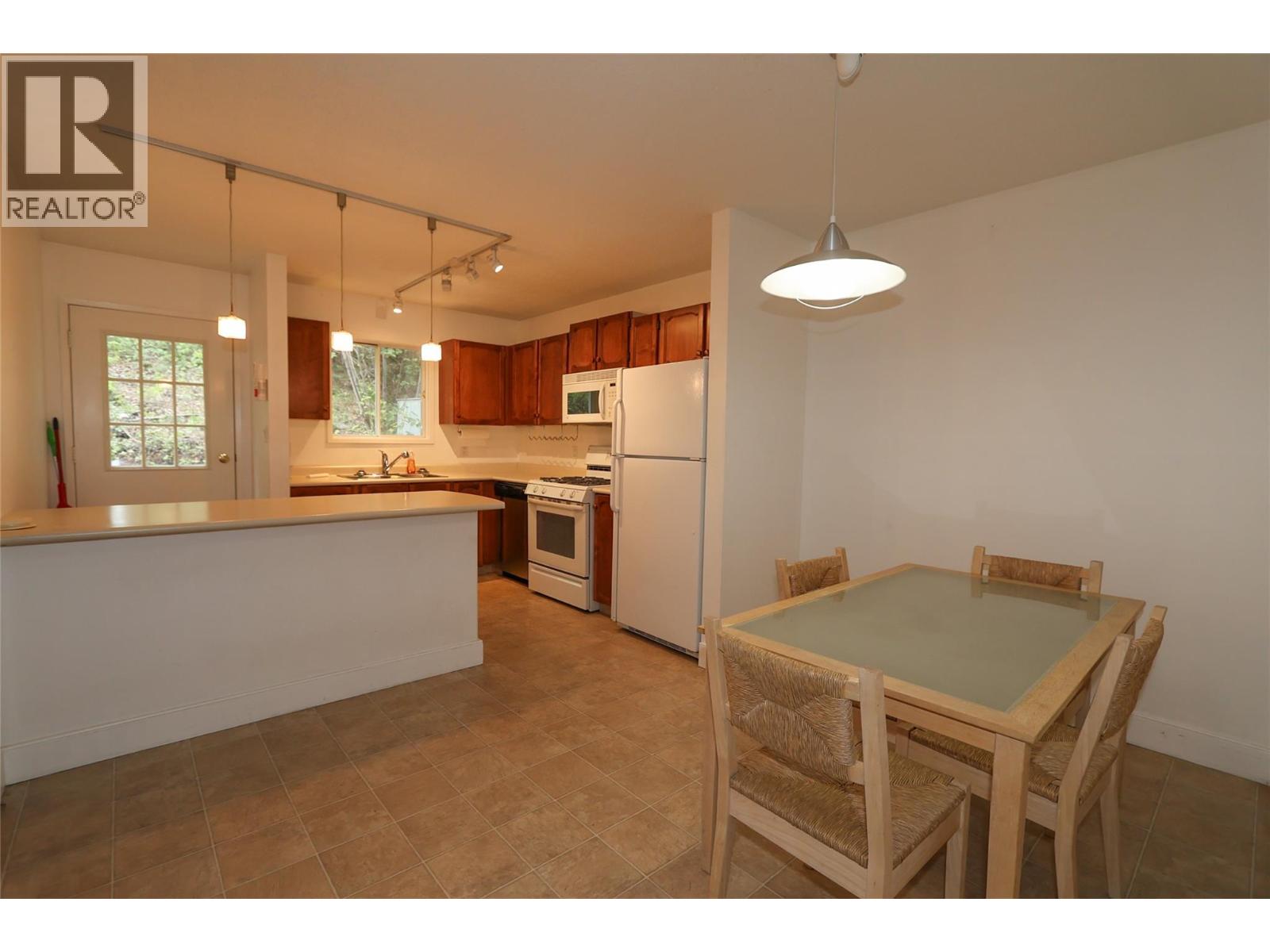 413 Alpine Crescent Unit# A, Kimberley, British Columbia  V1A 3B2 - Photo 5 - 10392913