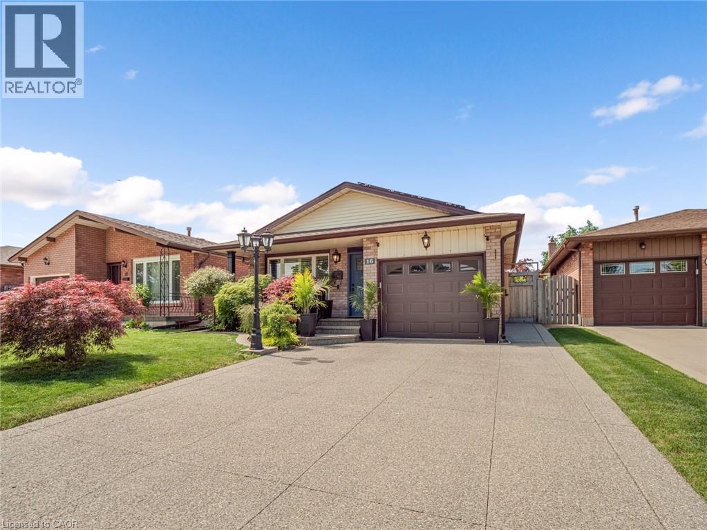 16 Juniper Drive, Stoney Creek, Ontario  L8E 4C6 - Photo 2 - 40844298