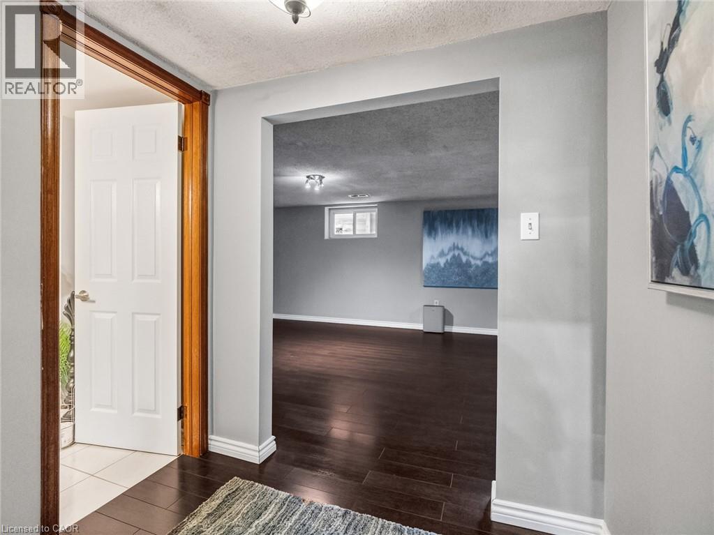 16 Juniper Drive, Stoney Creek, Ontario  L8E 4C6 - Photo 23 - 40844298