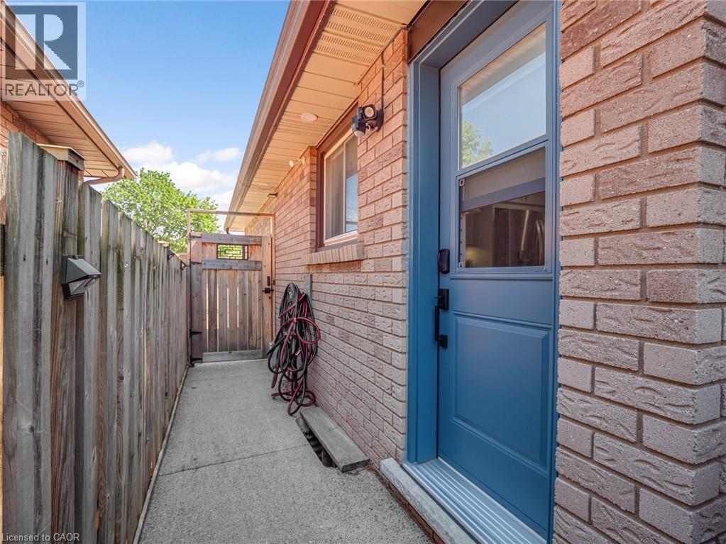 16 Juniper Drive, Stoney Creek, Ontario  L8E 4C6 - Photo 28 - 40844298