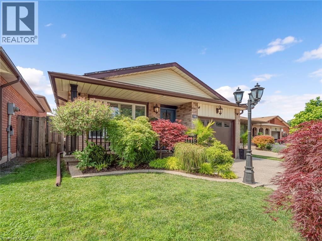 16 Juniper Drive, Stoney Creek, Ontario  L8E 4C6 - Photo 3 - 40844298