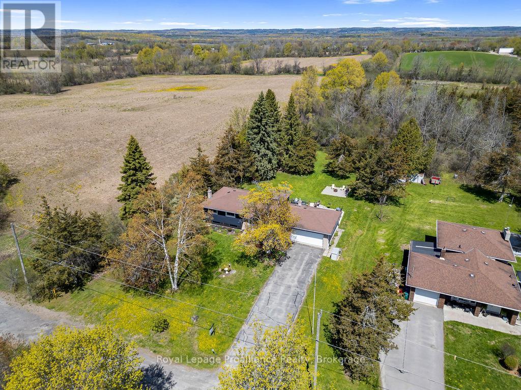 202 Huntingwood Drive, Quinte West, Ontario  K8N 4Z5 - Photo 5 - X13513672