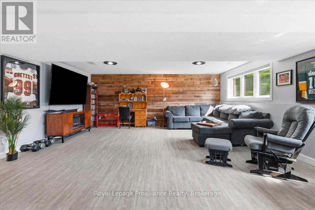 10389 Highway 41, Addington Highlands, Ontario  K0H 1Z0 - Photo 26 - X13513768