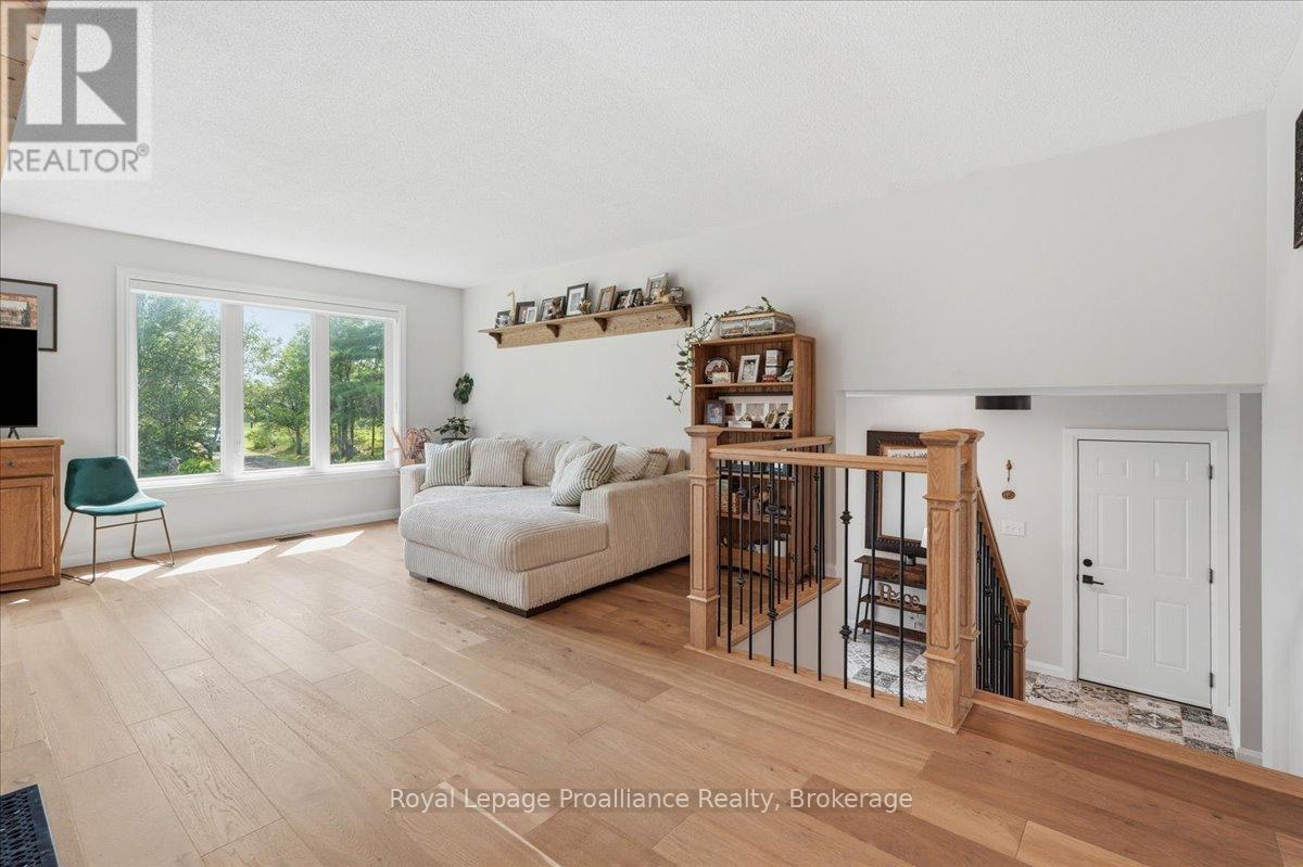 10389 Highway 41, Addington Highlands, Ontario  K0H 1Z0 - Photo 5 - X13513768