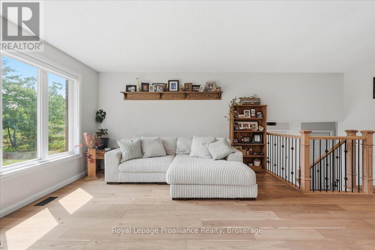 10389 Highway 41, Addington Highlands, Ontario  K0H 1Z0 - Photo 6 - X13513768