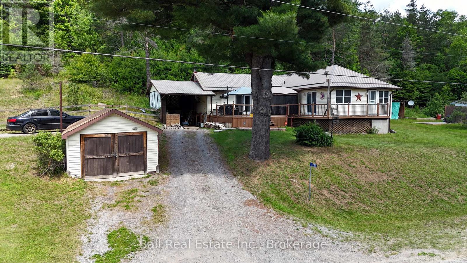 1123 Harcourt Road, Dysart Et Al, Ontario  K0L 1X0 - Photo 2 - X13513800