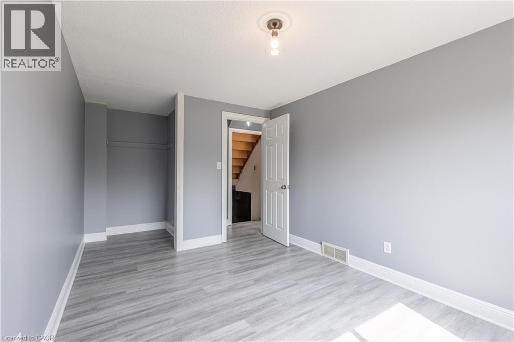 31 Canterbury Drive, St. Catharines, Ontario  L2P 3M6 - Photo 17 - 40844697