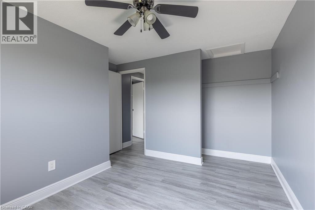31 Canterbury Drive, St. Catharines, Ontario  L2P 3M6 - Photo 12 - 40844697