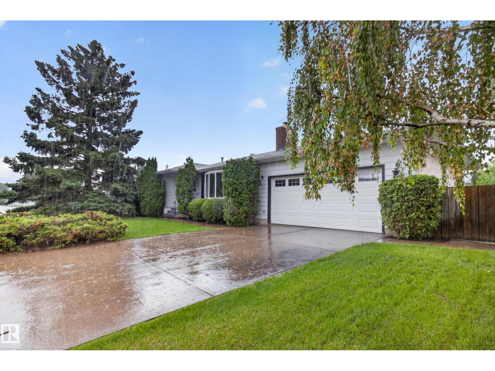 17603 85 AV NW NW, Edmonton, Alberta