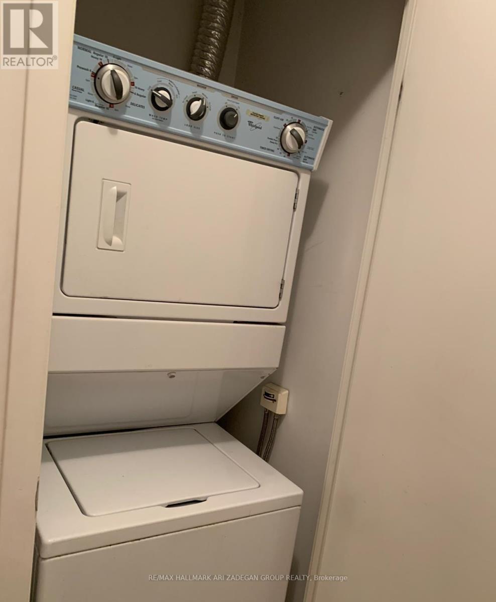 3301 - 215 Fort York Boulevard, Toronto, Ontario M5V 4A2 - Photo 12 - C13513152