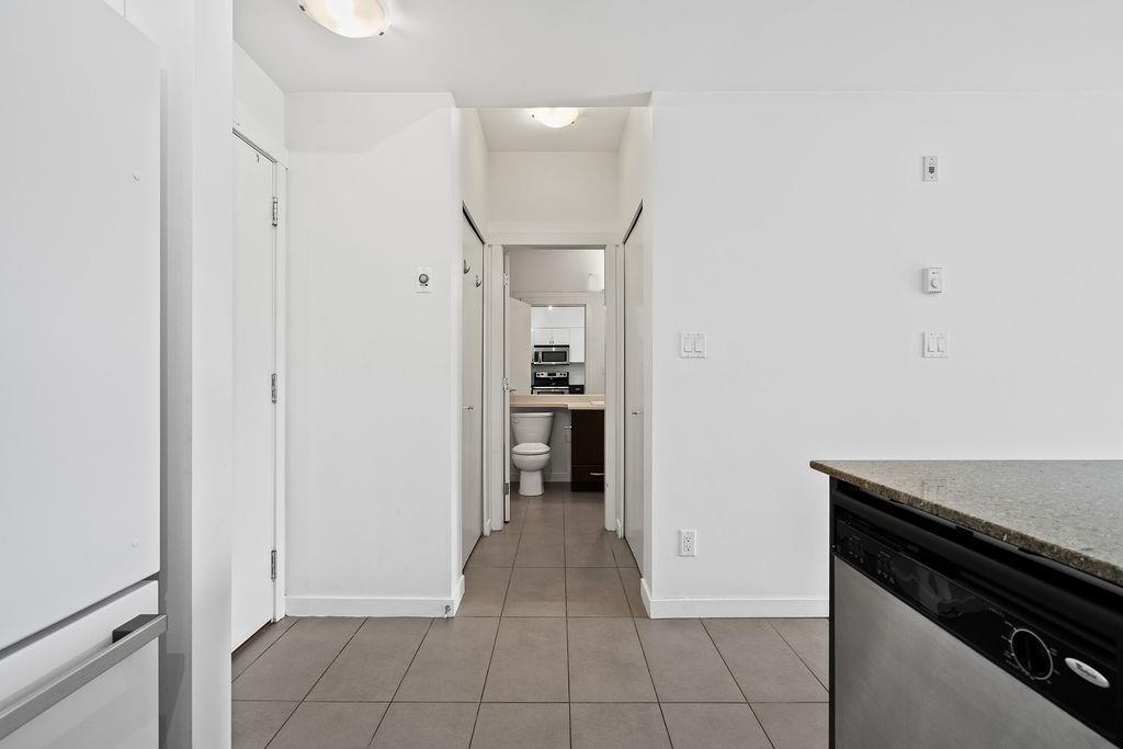 328 13789 107a Avenue, Surrey, British Columbia  V3T 0B8 - Photo 5 - R3141889