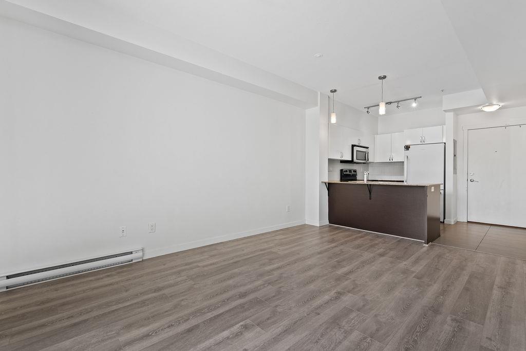 328 13789 107a Avenue, Surrey, British Columbia  V3T 0B8 - Photo 6 - R3141889