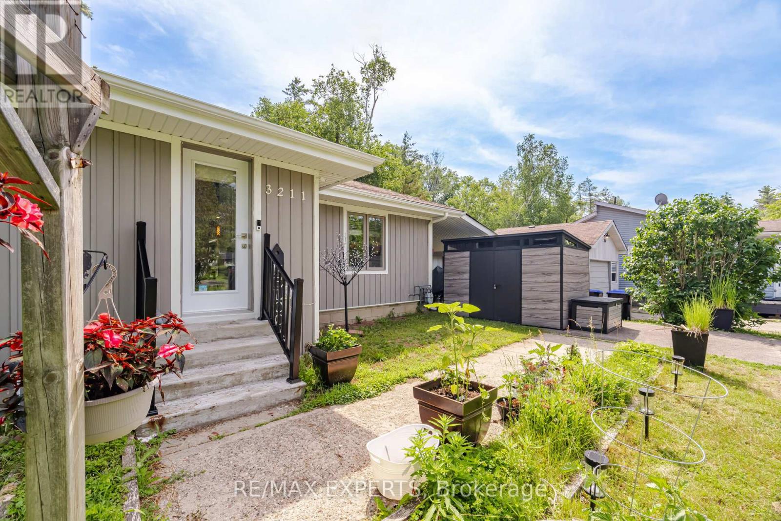 3211 Cove Avenue, Innisfil, Ontario L9S 2K7 - Photo 7 - N13507902