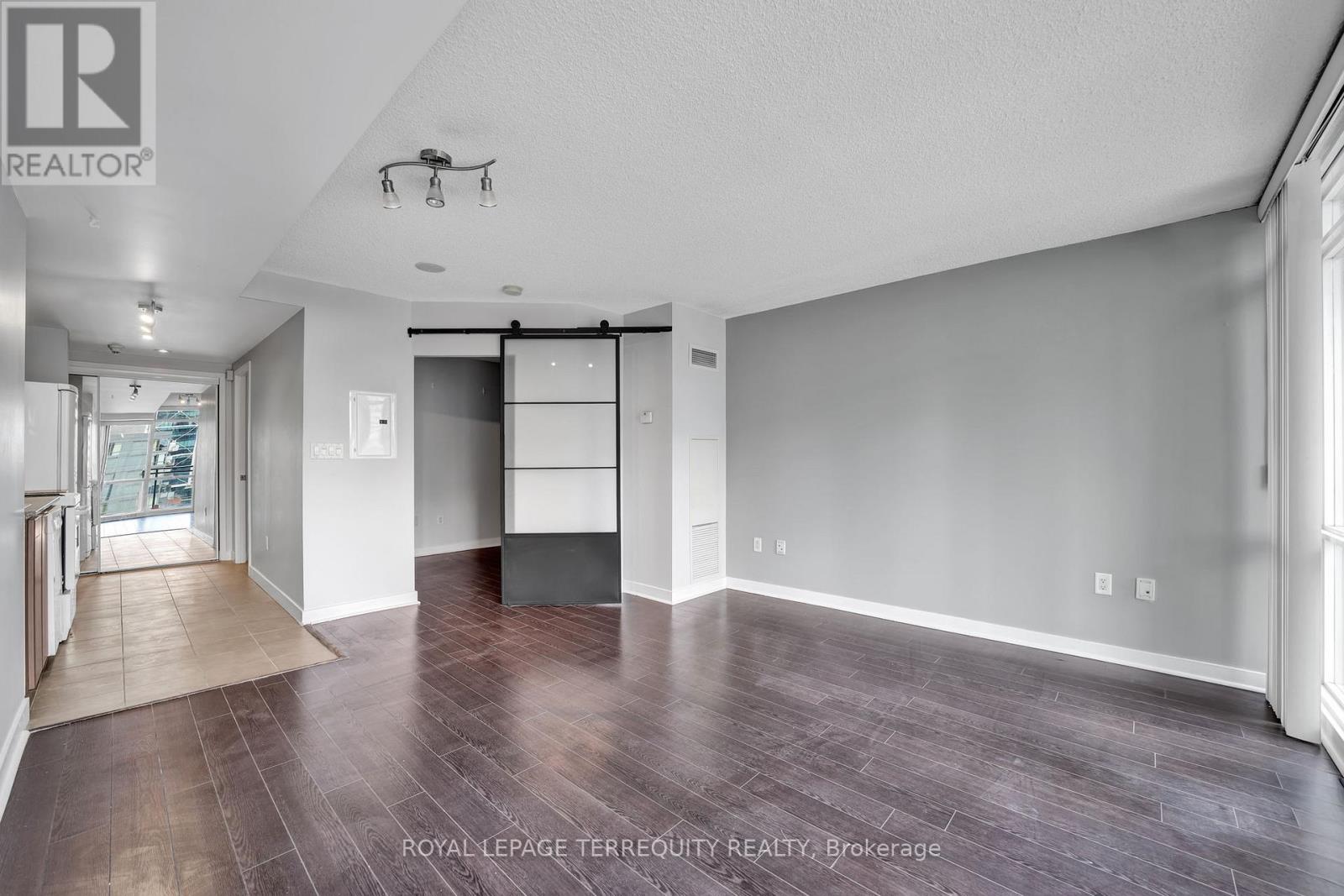 2005 - 11 Brunel Court, Toronto, Ontario  M5V 3Y3 - Photo 15 - C13513866