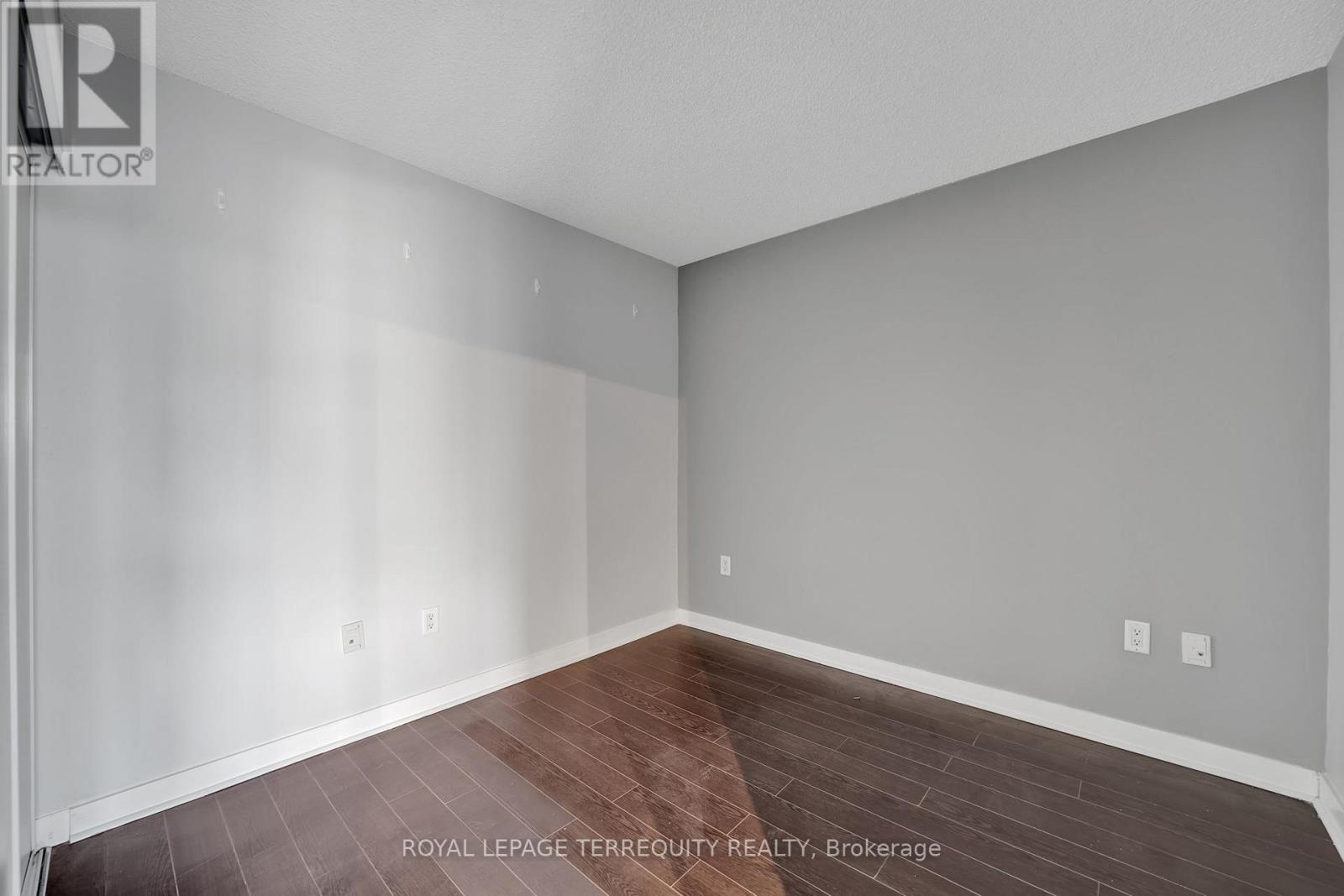 2005 - 11 Brunel Court, Toronto, Ontario  M5V 3Y3 - Photo 18 - C13513866