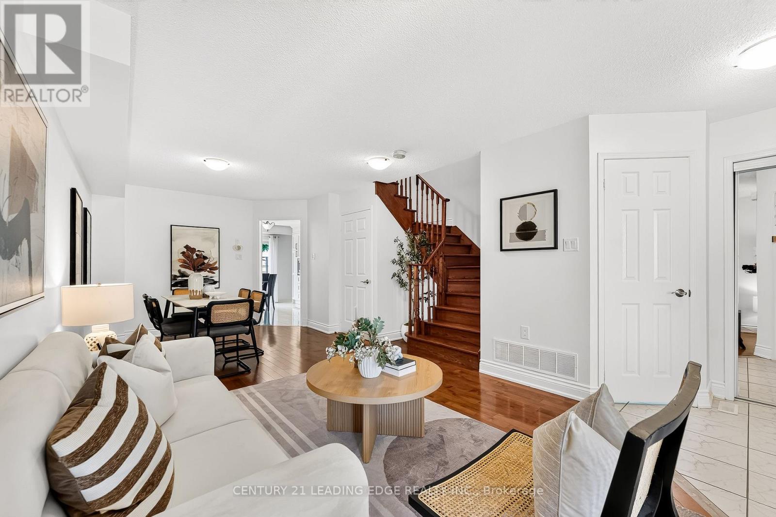 22 Andona Crescent, Toronto, Ontario  M1C 5J6 - Photo 11 - E13513732