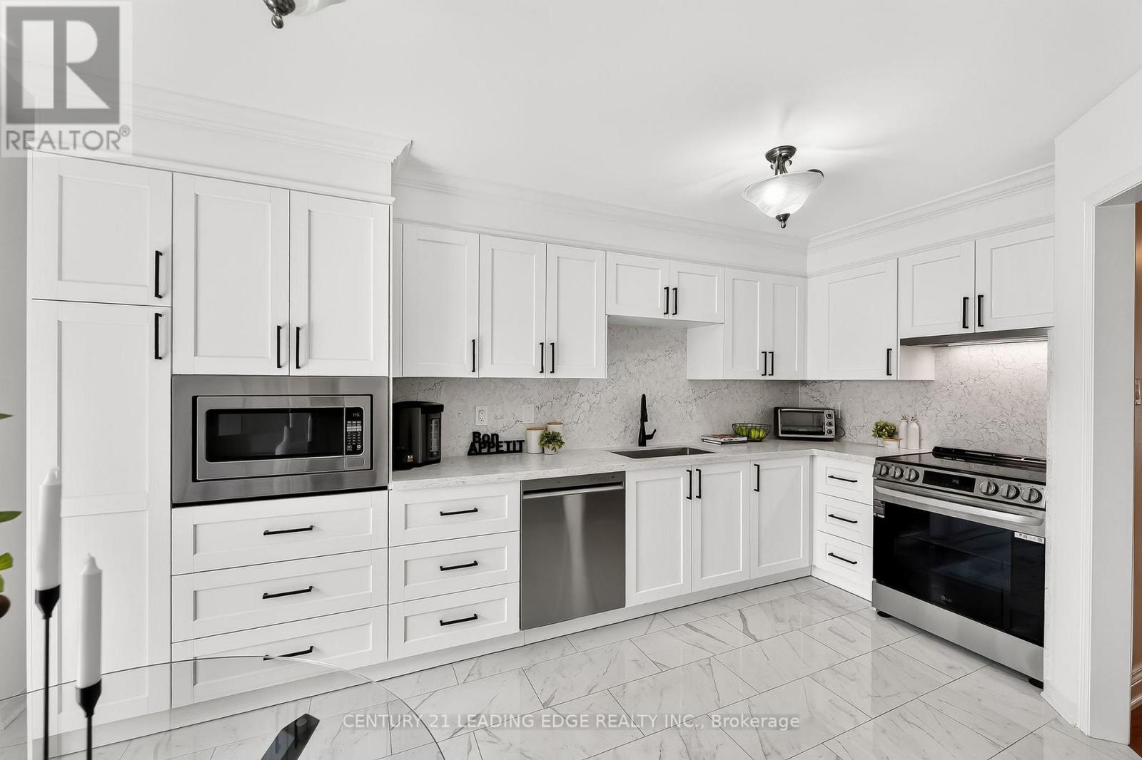 22 Andona Crescent, Toronto, Ontario  M1C 5J6 - Photo 16 - E13513732
