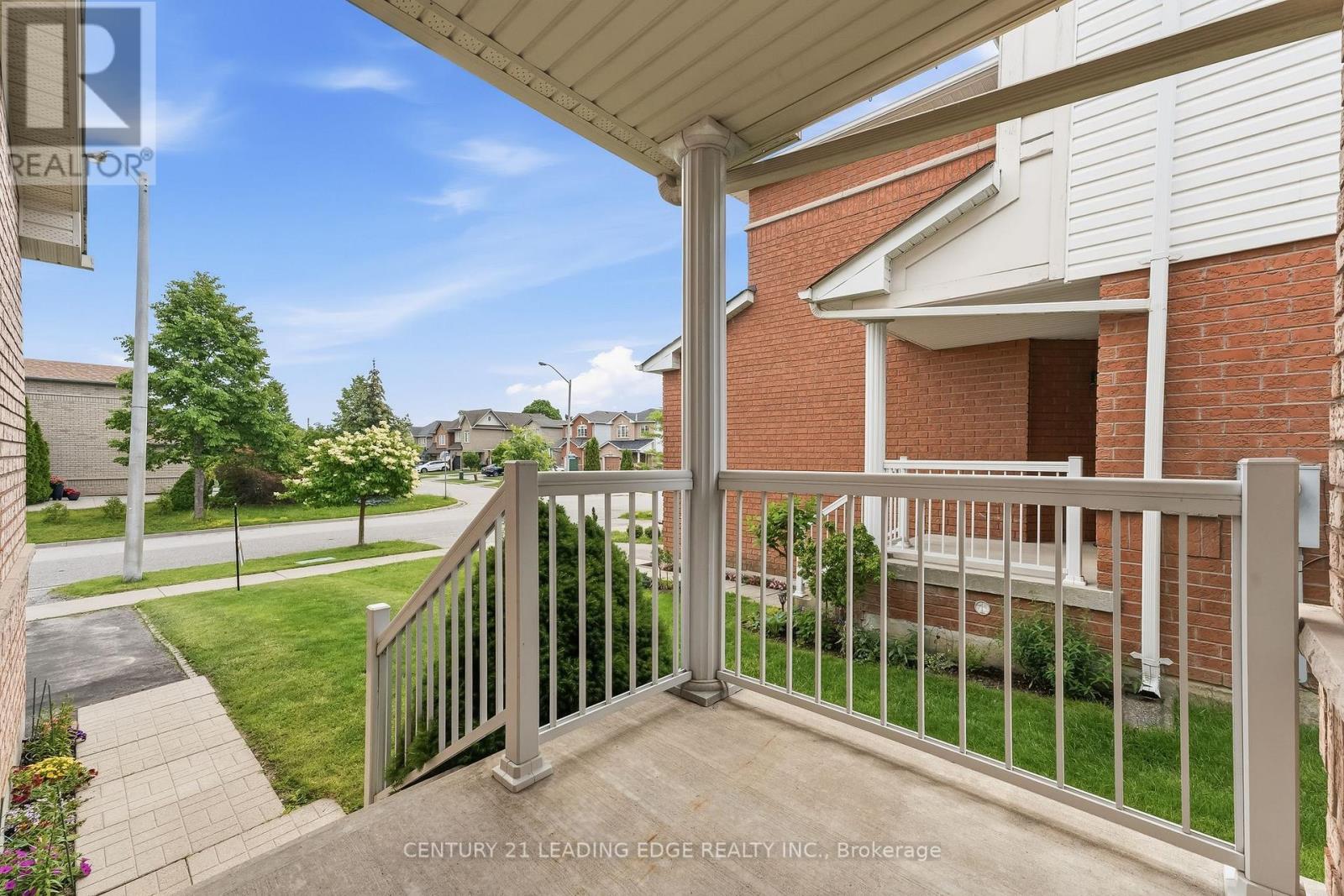22 Andona Crescent, Toronto, Ontario  M1C 5J6 - Photo 7 - E13513732