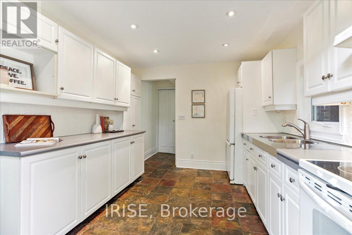 61 CHISHOLM AVENUE - Photo 14