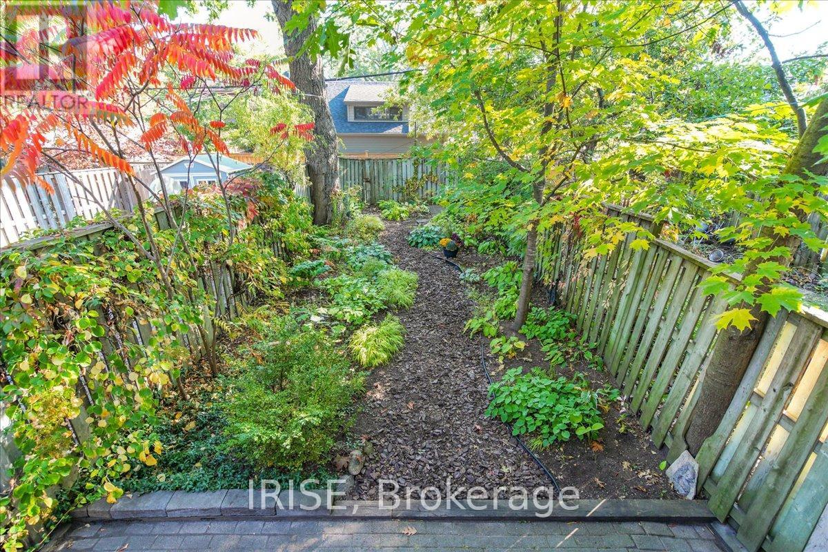 61 CHISHOLM AVENUE - Photo 25