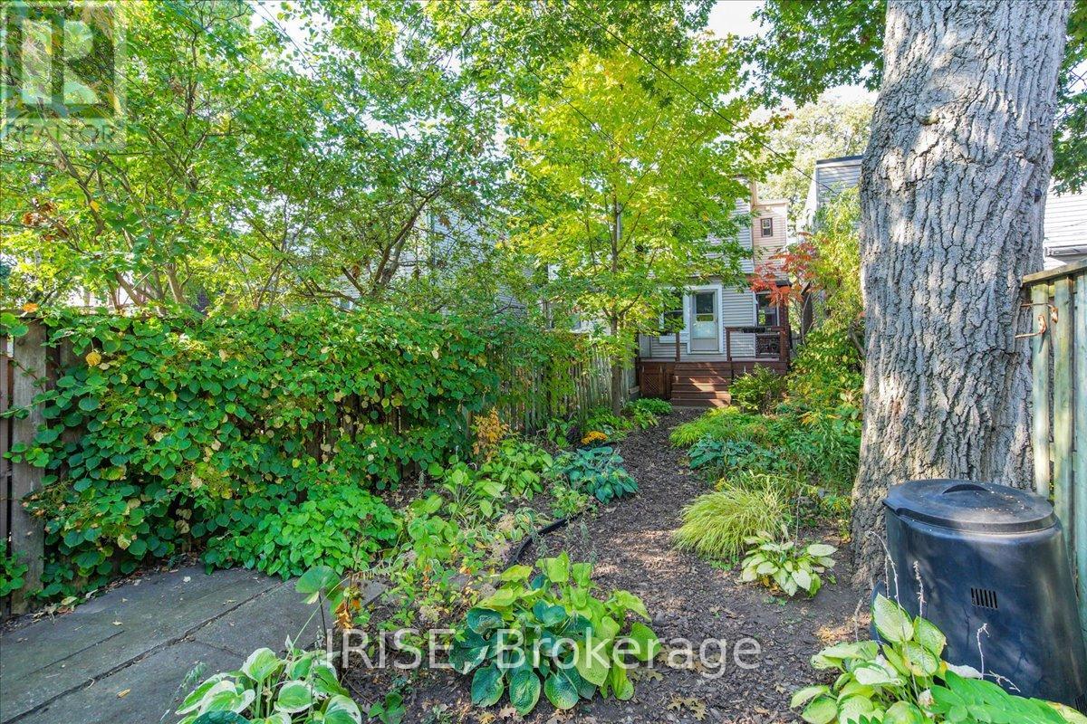 61 CHISHOLM AVENUE - Photo 26