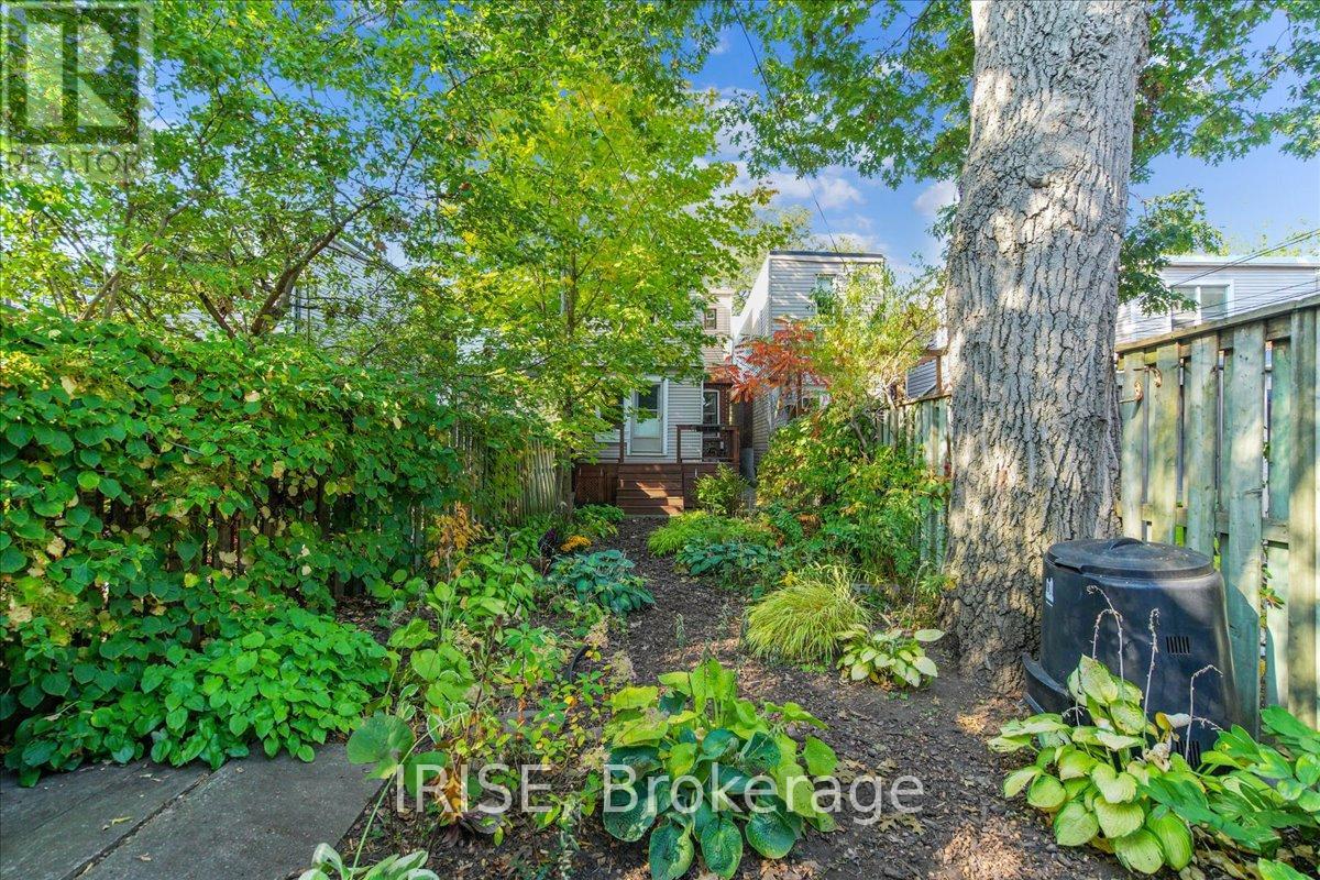 61 CHISHOLM AVENUE - Photo 27