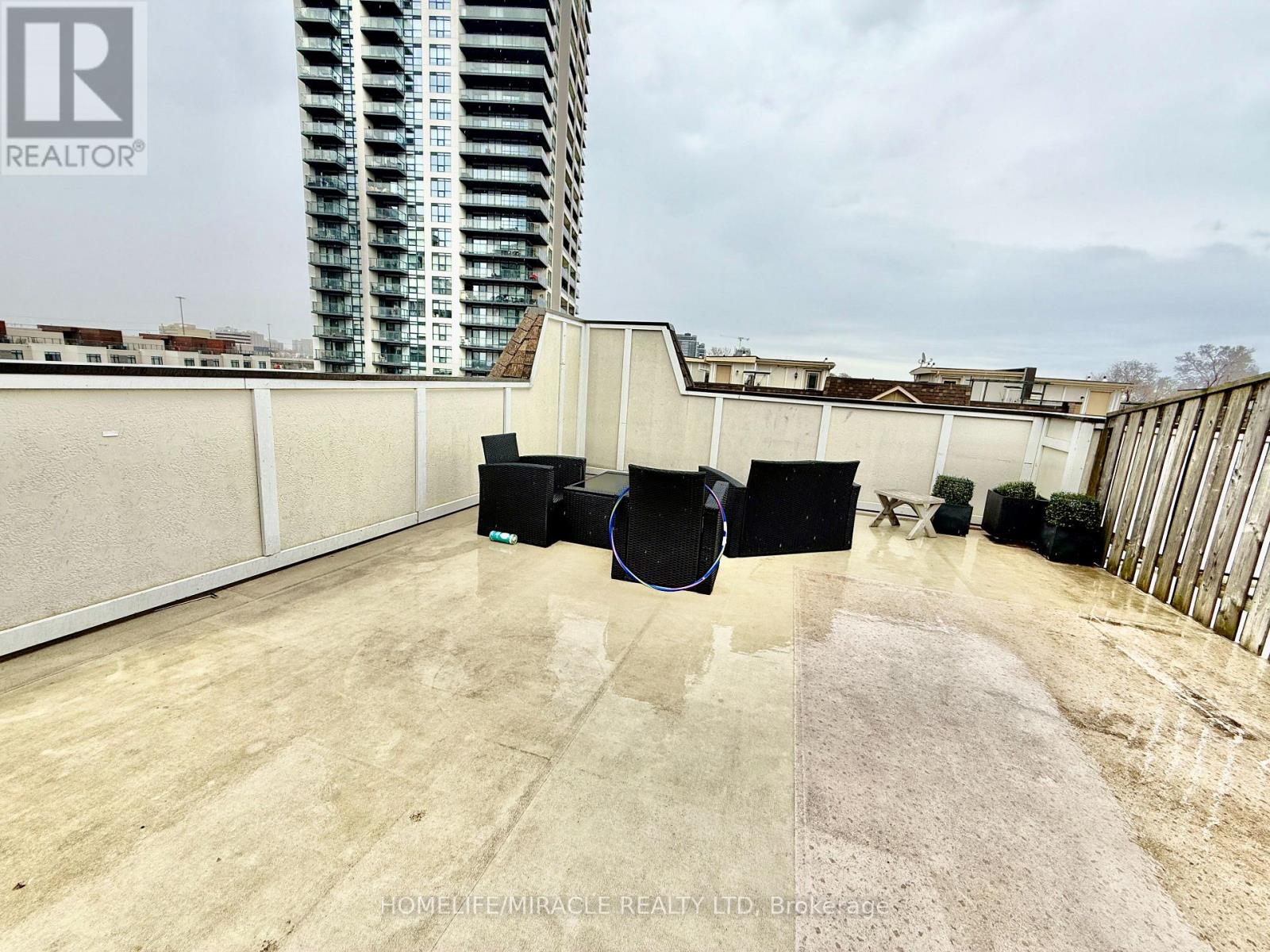 71 - 1250 St Martins Drive, Pickering, Ontario L1W 0A2 - Photo 34 - E13513968