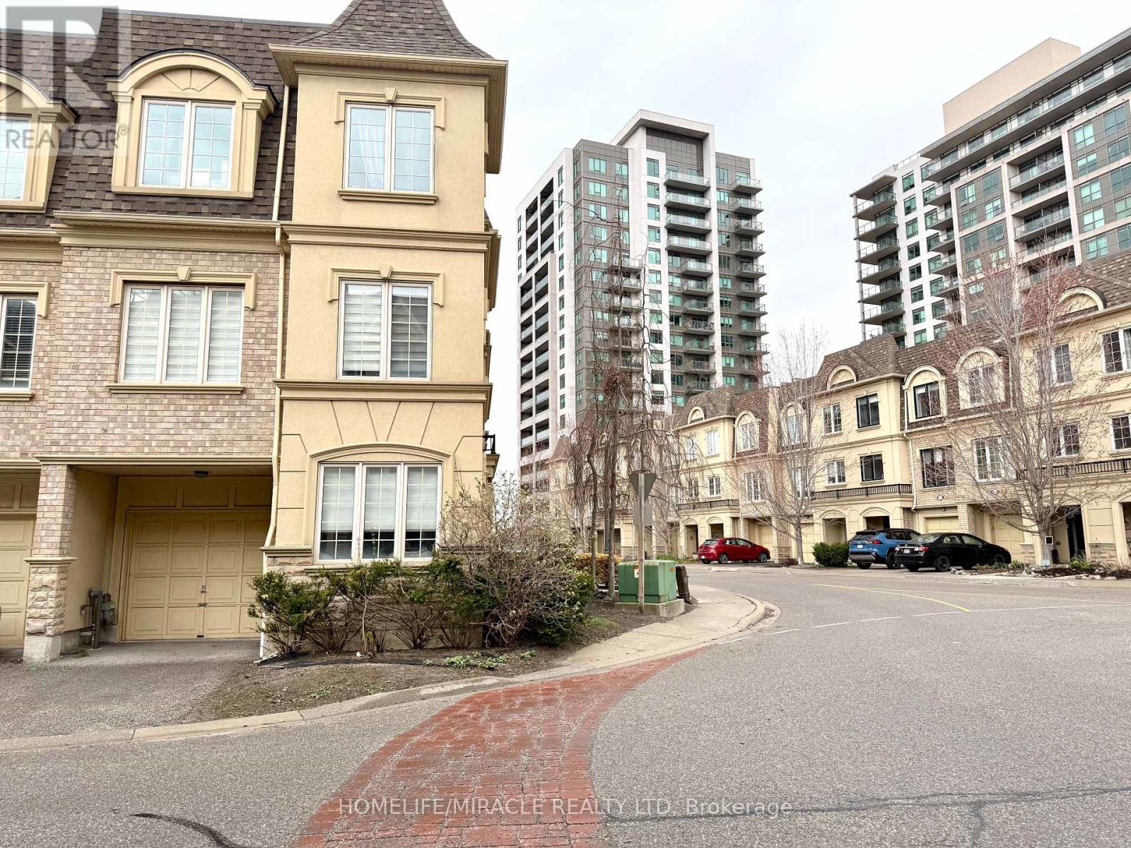 71 - 1250 St Martins Drive, Pickering, Ontario L1W 0A2 - Photo 37 - E13513968
