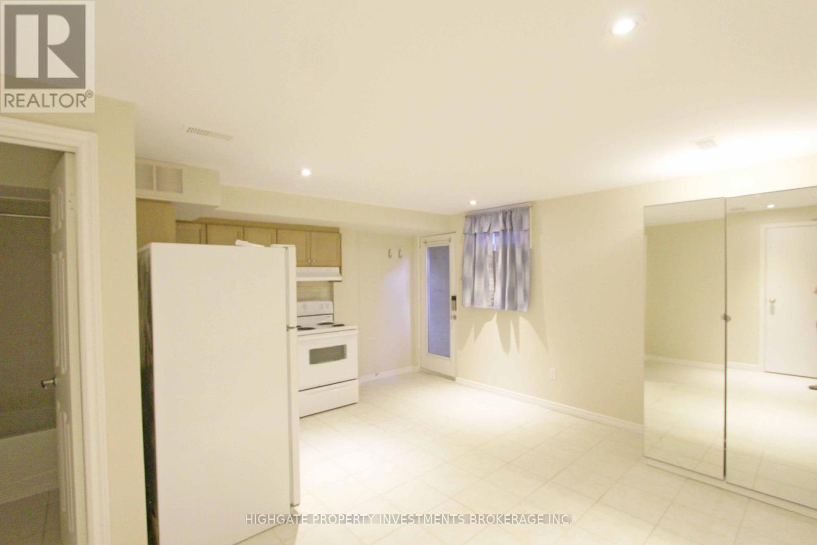 Bsmt - 64 Beaver Avenue, Toronto, Ontario  M6H 2G1 - Photo 3 - W13513662