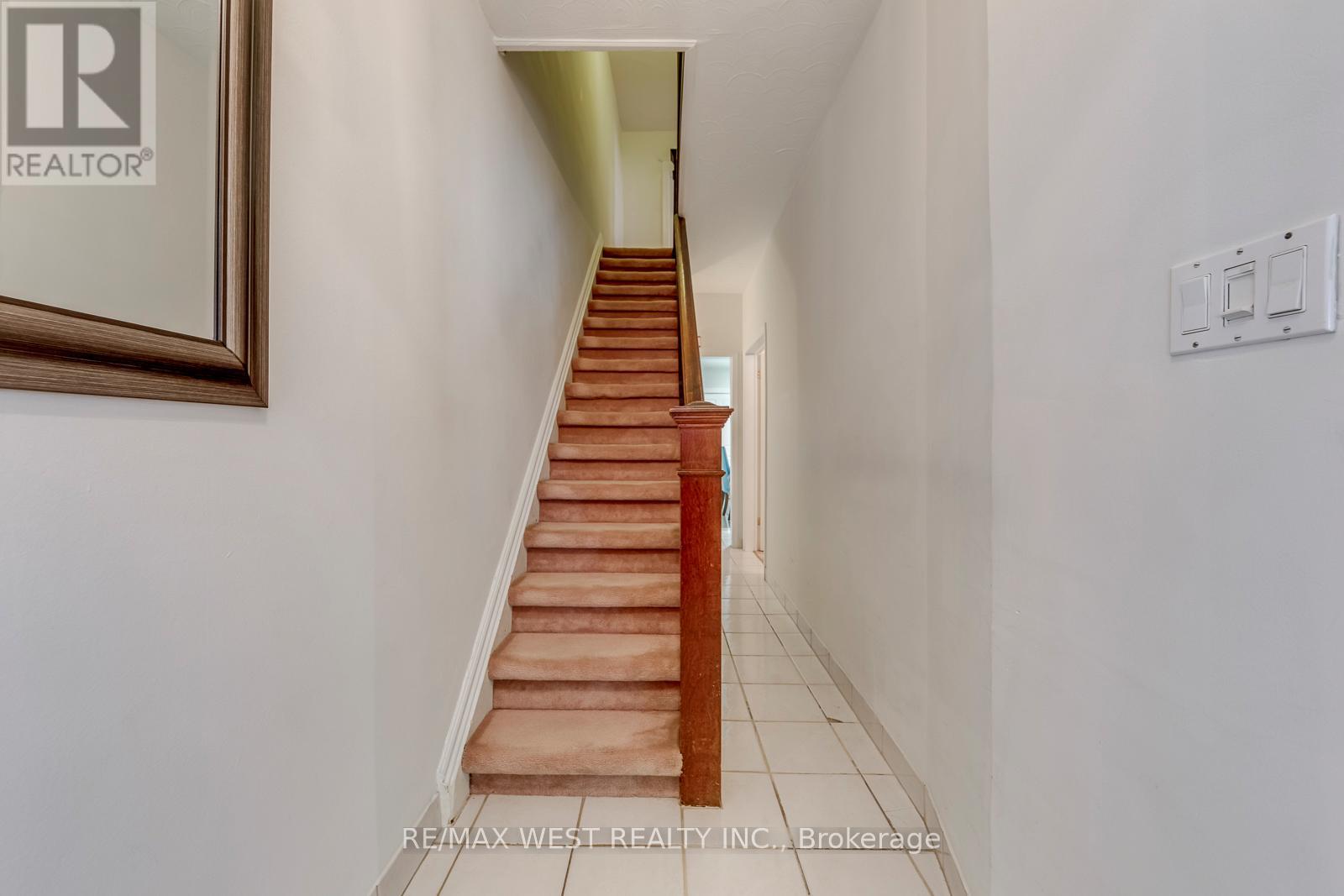 170 Pacific Avenue, Toronto, Ontario  M6P 2P5 - Photo 22 - W13513718