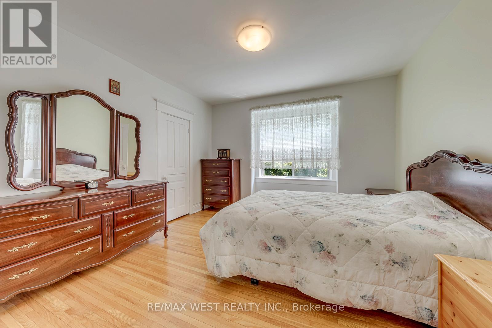 170 Pacific Avenue, Toronto, Ontario  M6P 2P5 - Photo 31 - W13513718