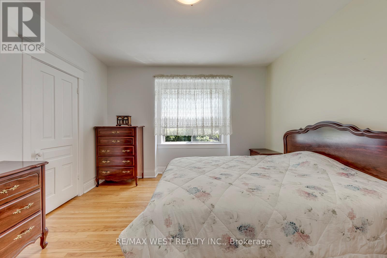 170 Pacific Avenue, Toronto, Ontario  M6P 2P5 - Photo 32 - W13513718