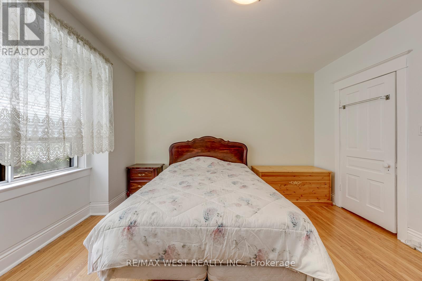 170 Pacific Avenue, Toronto, Ontario  M6P 2P5 - Photo 33 - W13513718