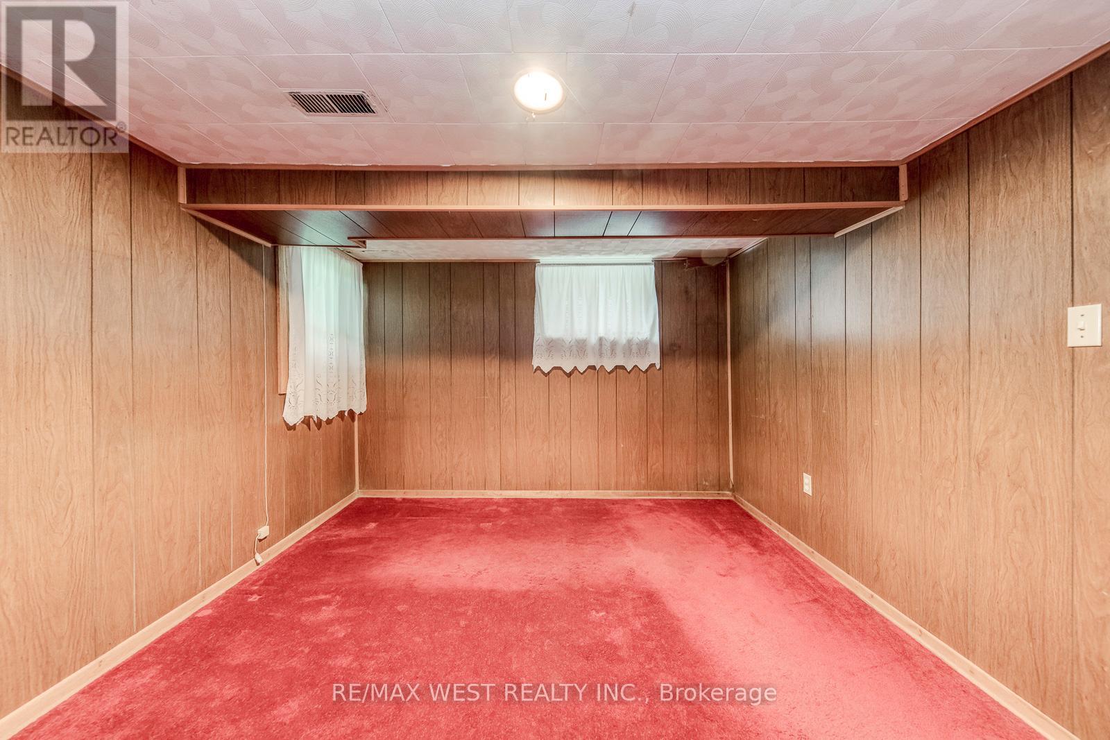 170 Pacific Avenue, Toronto, Ontario  M6P 2P5 - Photo 37 - W13513718