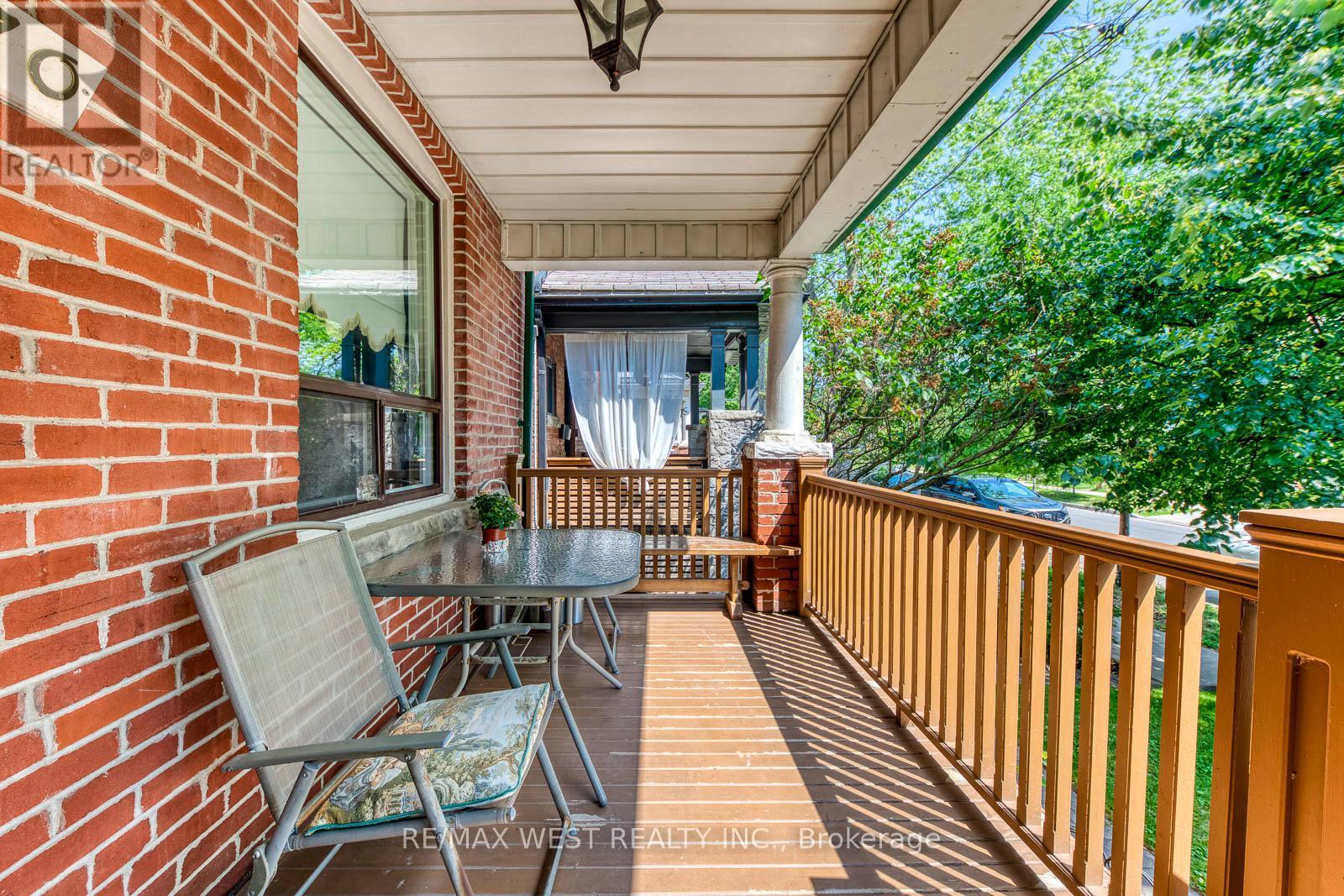 170 Pacific Avenue, Toronto, Ontario  M6P 2P5 - Photo 5 - W13513718