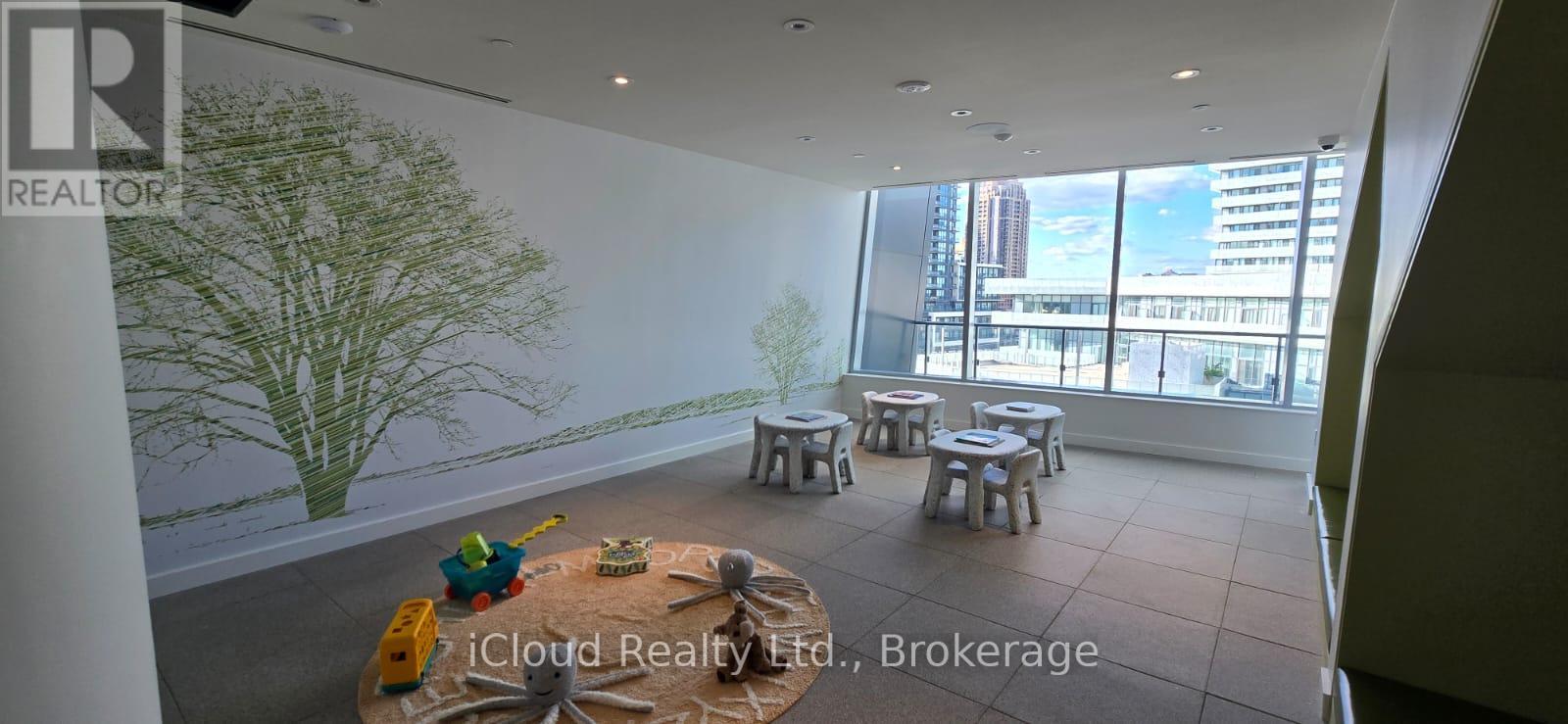 4007 - 448 Burnhamthorpe Road W, Mississauga, Ontario L5B 0R4 - Photo 6 - W13513802