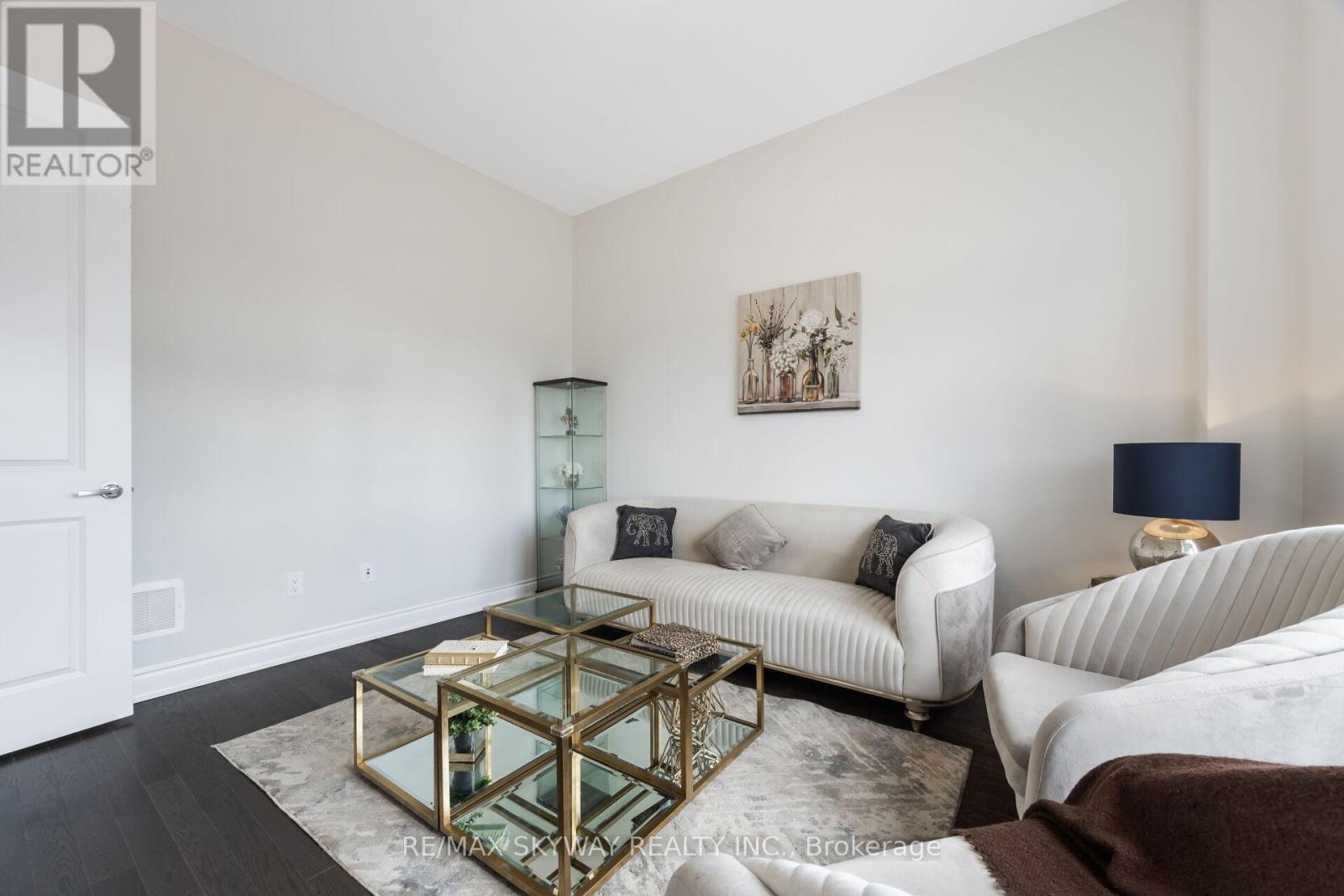6 Ewing Way, Amaranth, Ontario  L9W 5Z1 - Photo 8 - X13488232