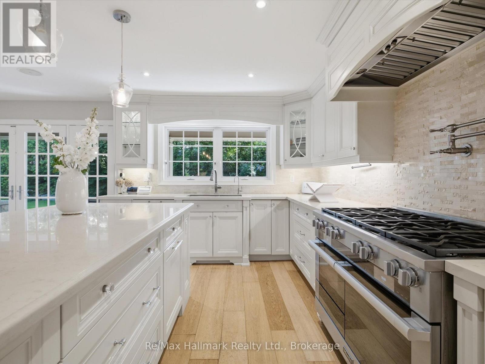 153 Cairncroft Road, Oakville, Ontario  L6J 4L8 - Photo 15 - W13512502