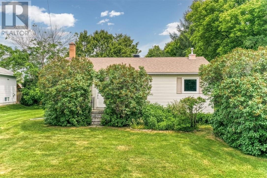 512 Monique Street, Chelmsford, Ontario  P0M 1L0 - Photo 2 - 2128909