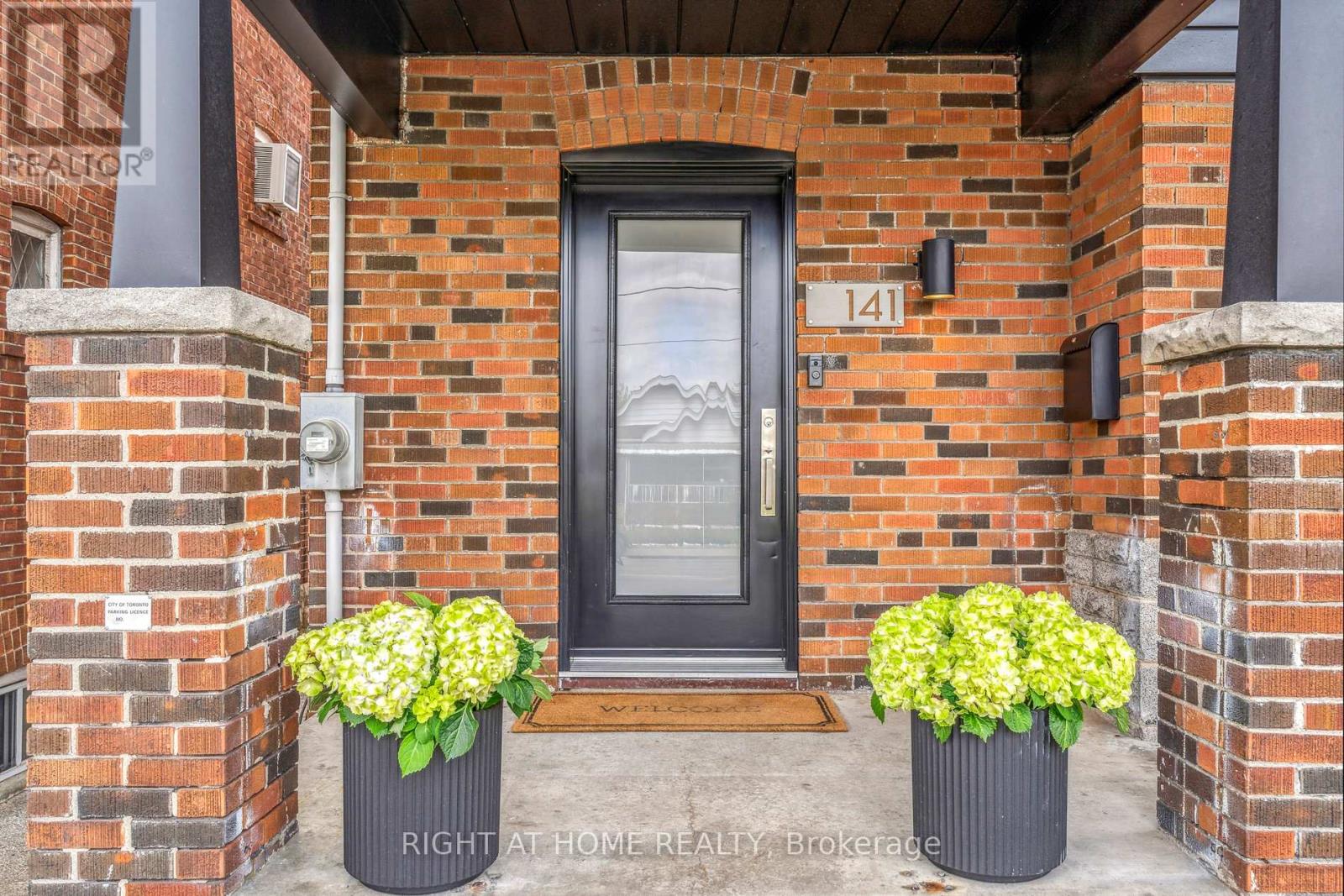 141 O'connor Drive, Toronto, Ontario  M4J 2S6 - Photo 44 - E13486542