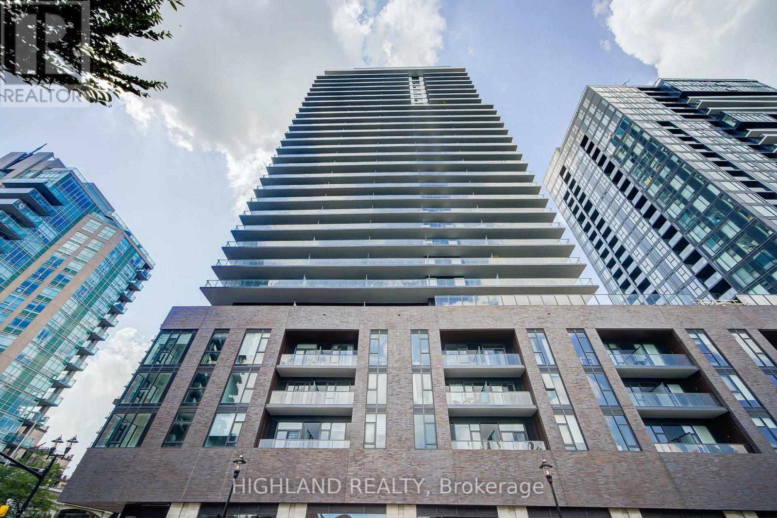 2402 - 2075 LAKESHORE ROAD, Burlington, Ontario