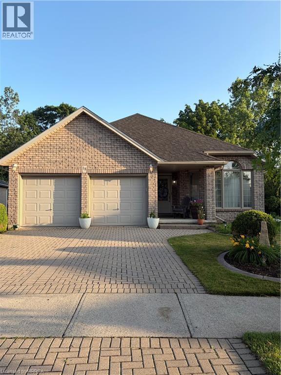 18 MAICH Crescent, Brantford, Ontario