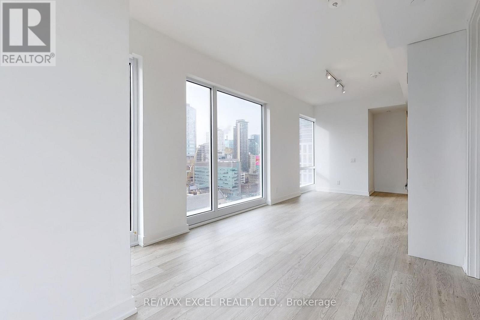 1710 - 88 Queen Street E, Toronto, Ontario L3T 0C7 - Photo 11 - C13514064