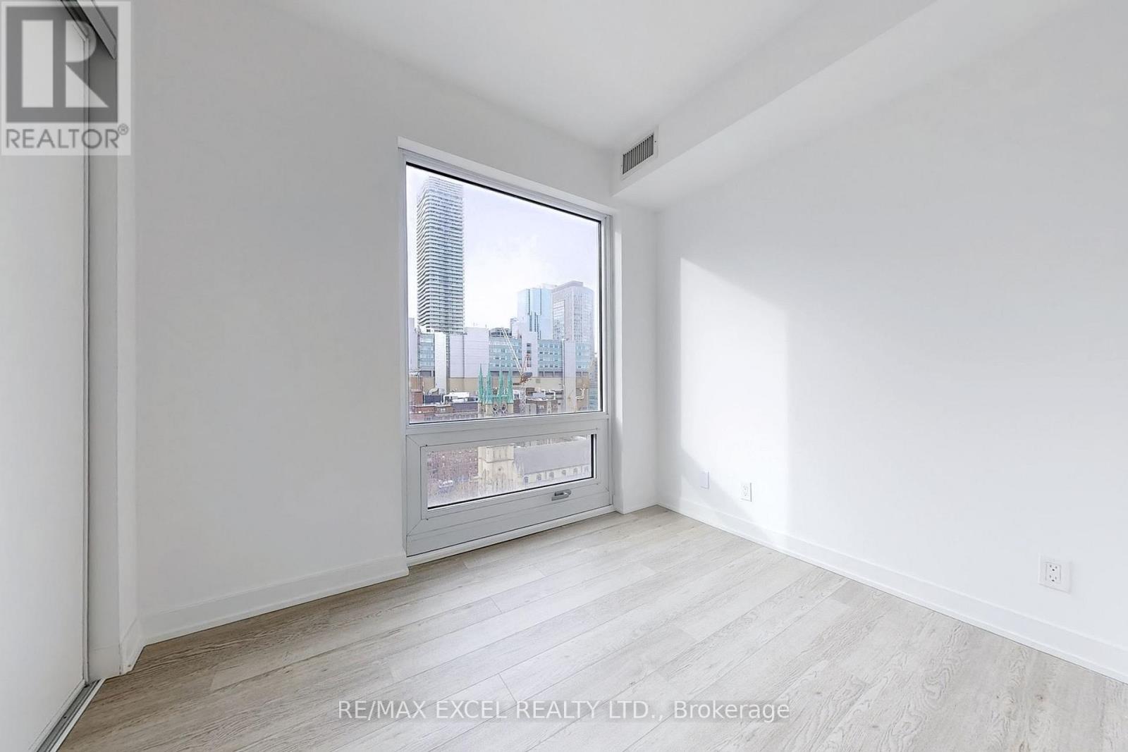1710 - 88 Queen Street E, Toronto, Ontario L3T 0C7 - Photo 12 - C13514064