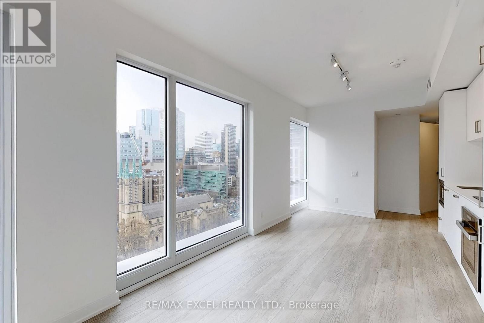 1710 - 88 Queen Street E, Toronto, Ontario L3T 0C7 - Photo 15 - C13514064