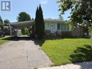 1096 BARNARDO AVENUE, Peterborough, Ontario