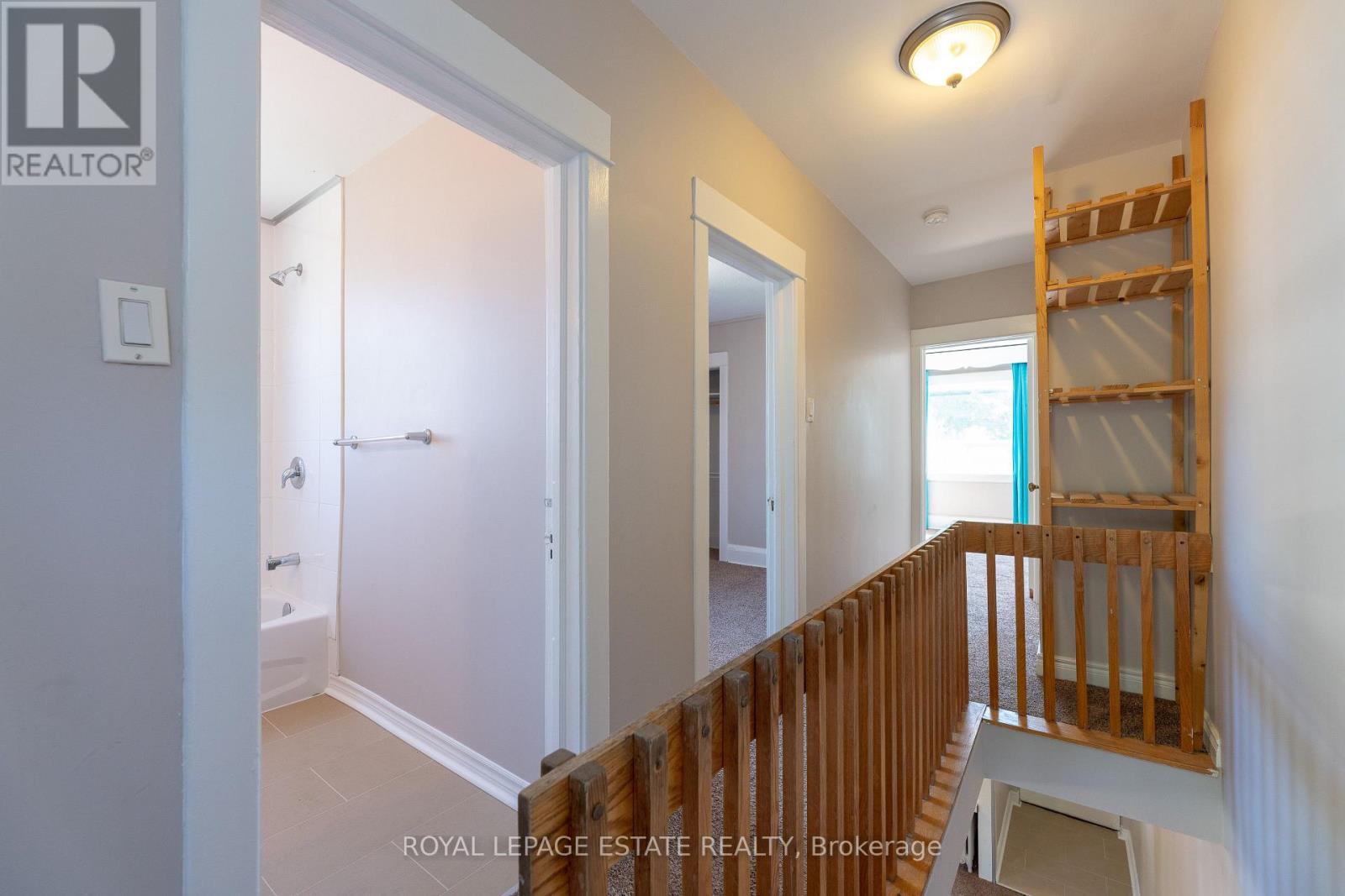 326 Monarch Park Avenue, Toronto, Ontario M4J 4T1 - Photo 12 - E13514122