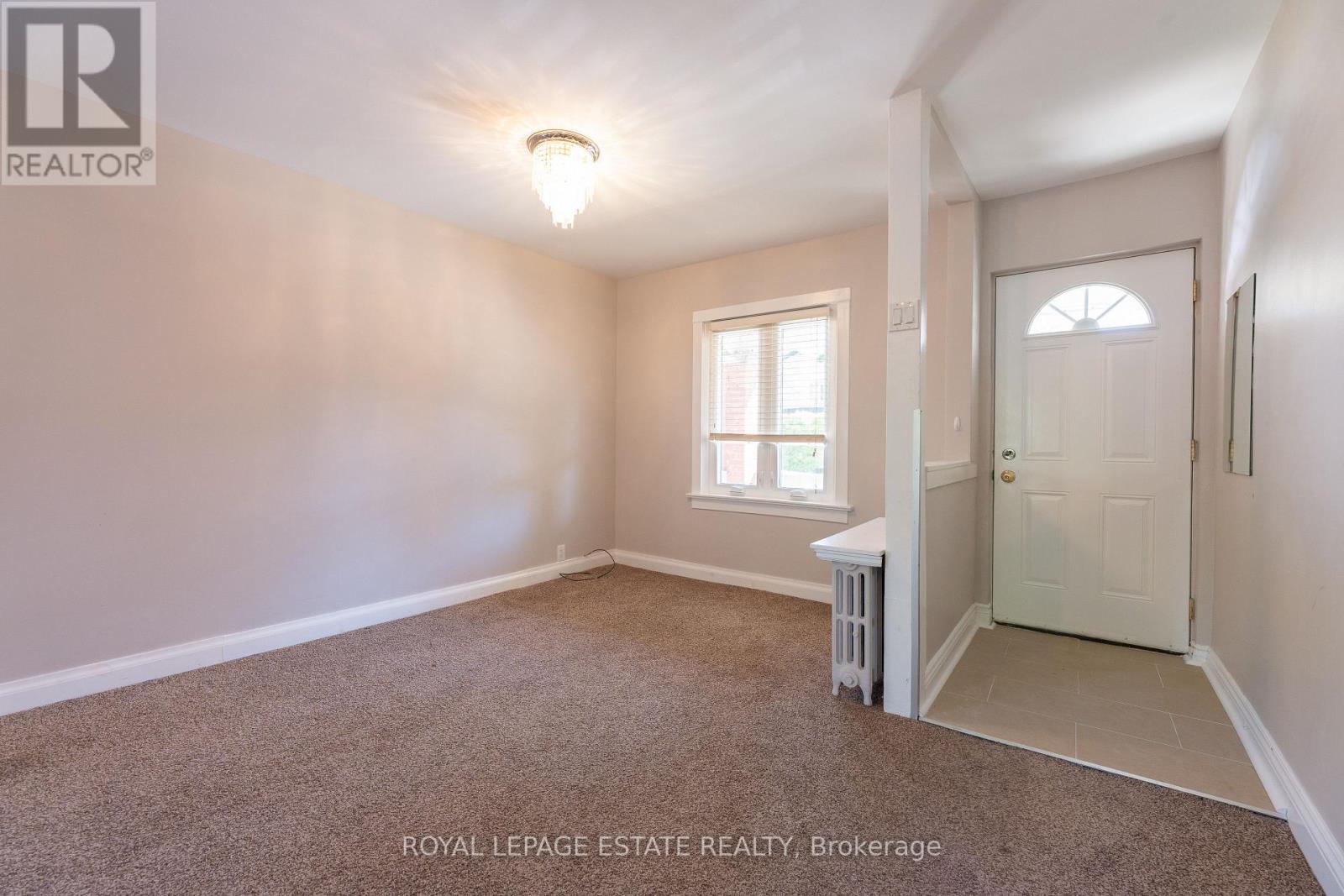 326 Monarch Park Avenue, Toronto, Ontario M4J 4T1 - Photo 2 - E13514122